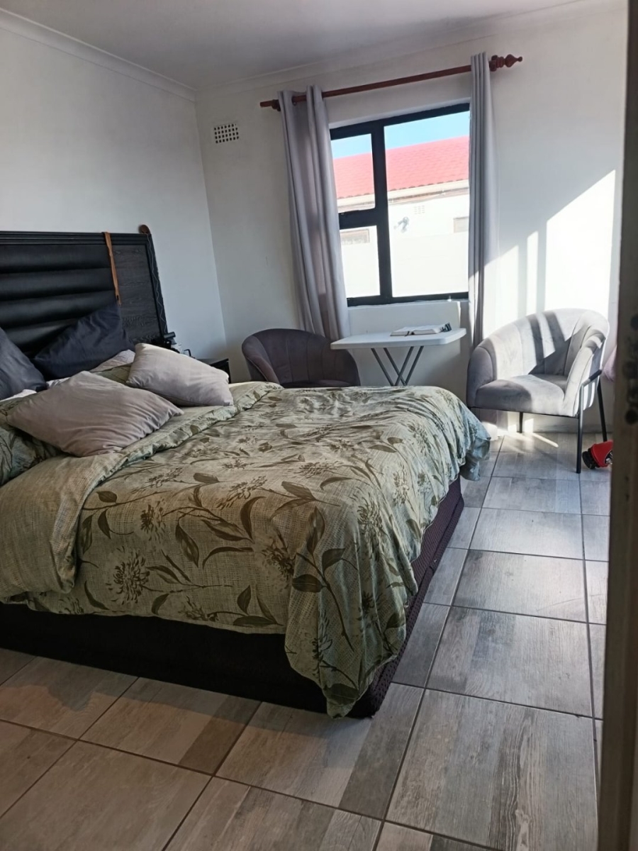 3 Bedroom Property for Sale in Strandfontein Village Western Cape